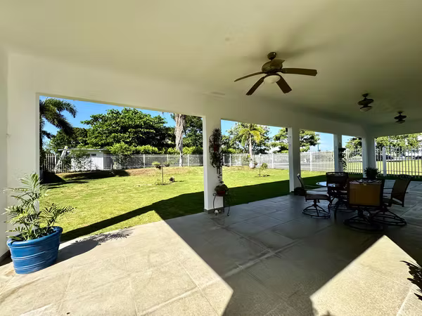 Beach House with Private Pool in Playa Blanca, Panama