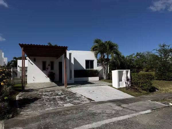 Beach House with Private Pool in Playa Blanca, Panama