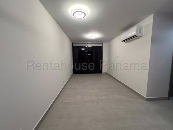 J1356GRR Alquiler de Apartamento en Condado del Rey
