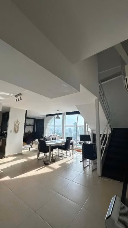 C454J SE ALQUILA AMPLIO APARTAMENTO AMOBLADO EN SAN FRANCISCO