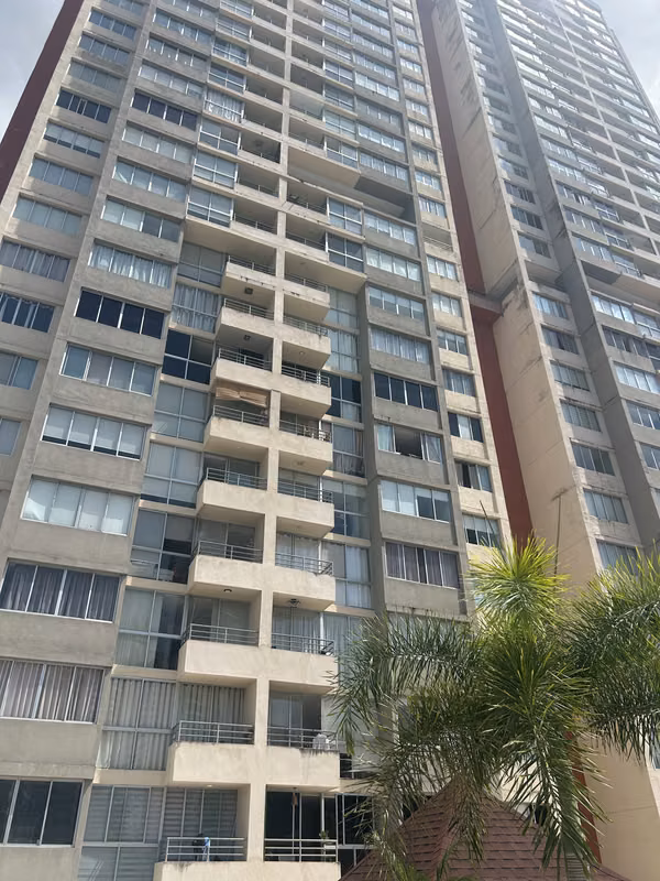 Venta apartamento frente al parque Omar