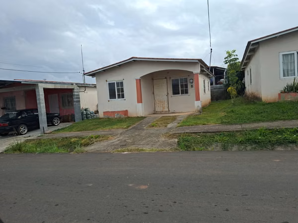 VENTA -CASA EN ALTOS DE LA PRADERA -ABONO DESDE 2% -TASA 1.99%