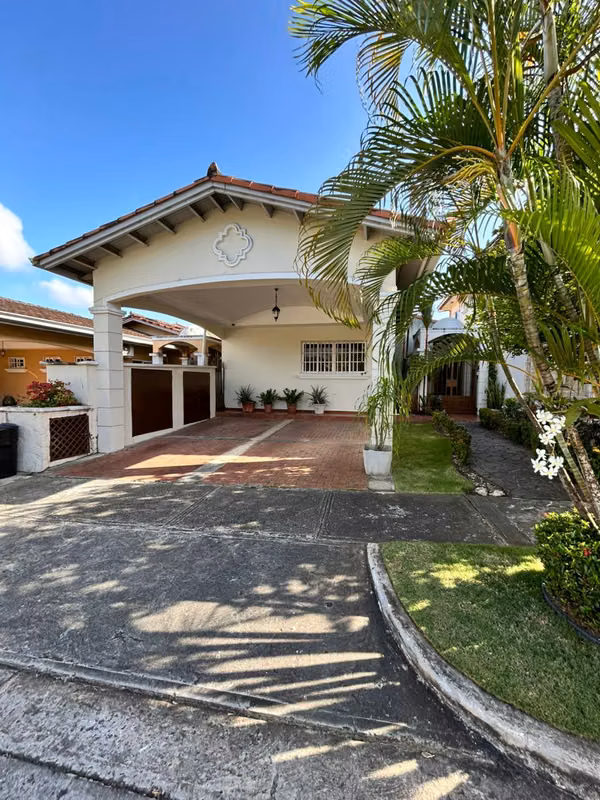 VENTA CASA EN ALTOS DE PANAMA