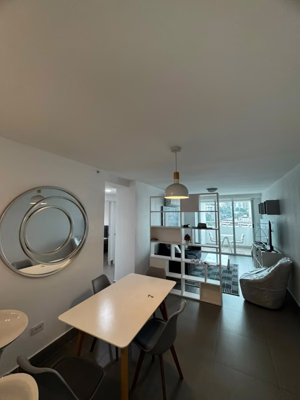 ALQUILER DE APARTAMENTO AMOBLADO EN BELLA VISTA
