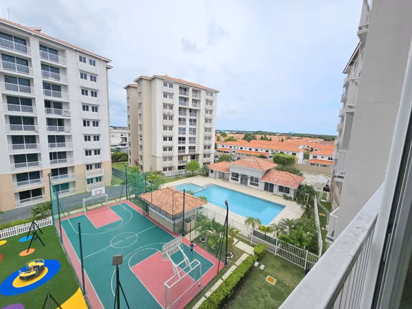 Venta de Apartamento en Torres de Versalles II. Haga una oferta