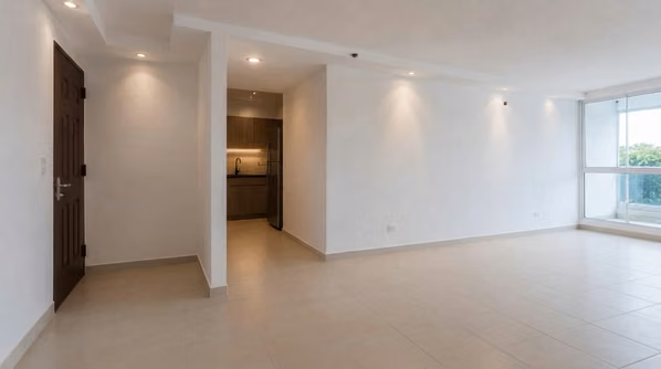 Apartment in Costa del Este I with a terrace and 2 parking spaces.