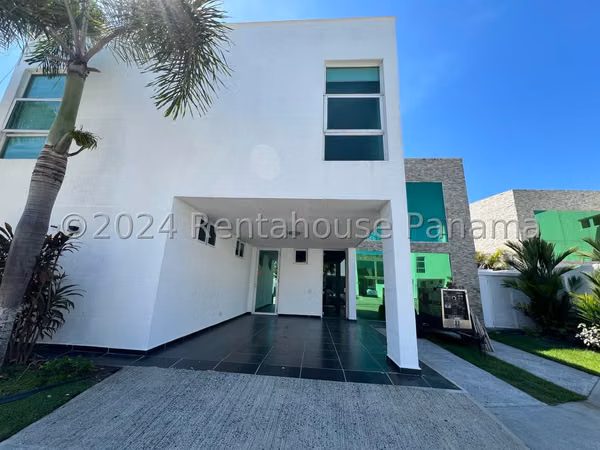 Vendo Casa en Costa Sur COSTA ESMERALDA OF26-2777