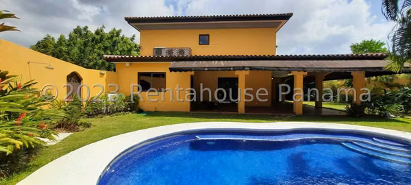 House for sale in Costa del Este LC24-2842