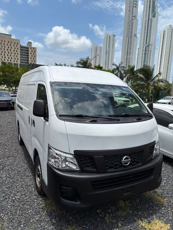 Nissan Urvan High