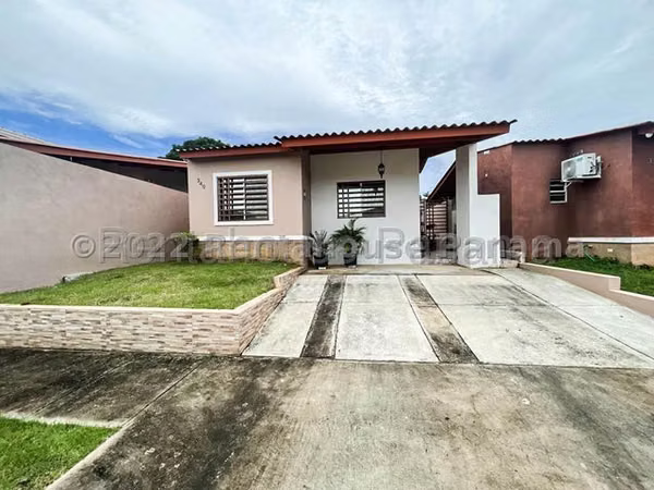 Venta de Casa en Arboleda La Chorrera