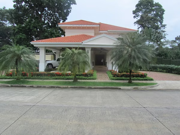 Rental House in Clayton, Camino de Cruces