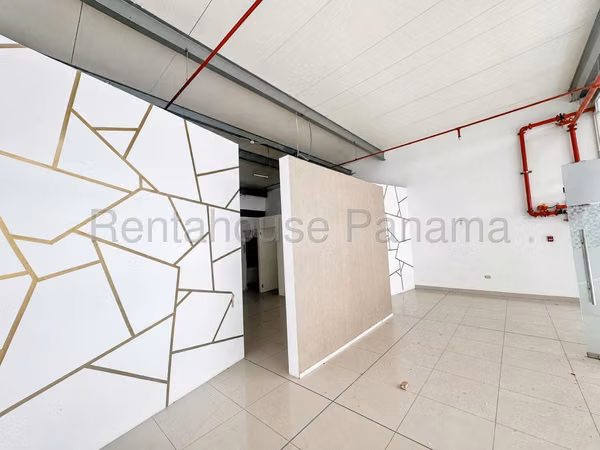 Commercial Unit for Sale Llano Bonito - YD