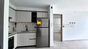 Apartment for rent in Carrasquilla 27jack1480