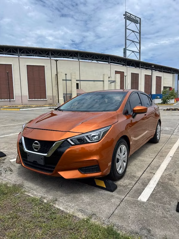 Nissan Versa