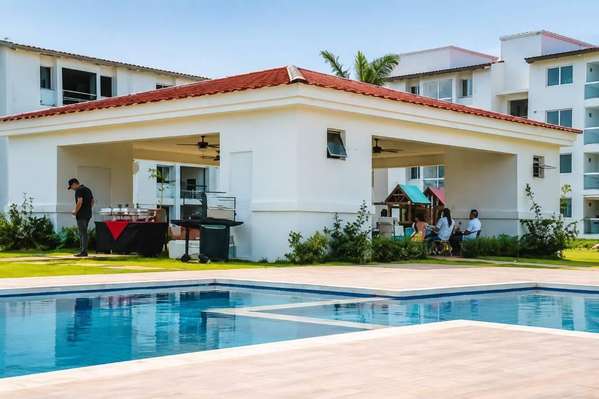Se alquila apartamento FULL AMOBLADO