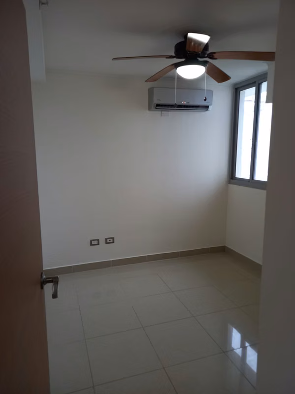 Apartment for Rent – PH Rokas, Condado del Rey