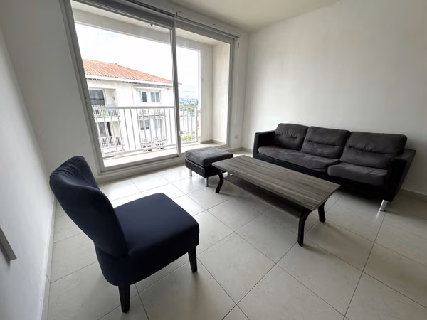 FOR RENT — TORRES DE VERSALLES II / 3 BED / 2 BATH | $1,000/Month MA003