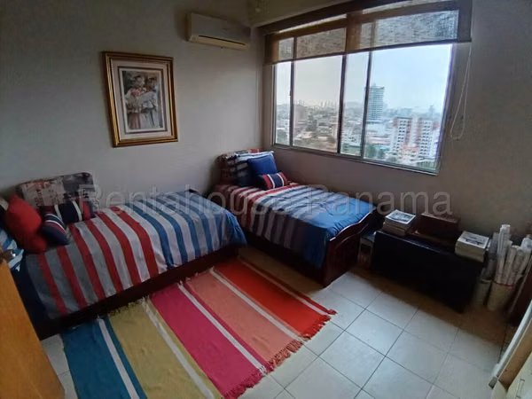 Sale of Exclusive Penthouse in El Carmen