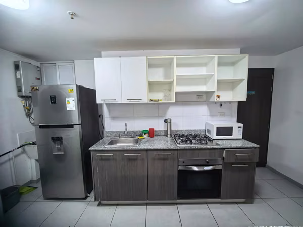 Se alquila apartamento amoblado de 2 Recamaras en el Bosque