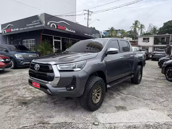 Toyota Hilux 2023 Srv