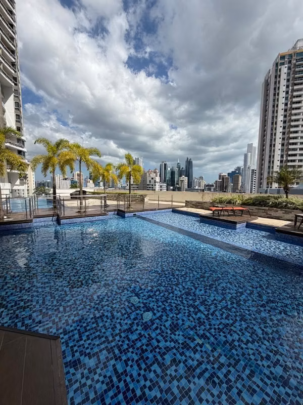 Luxor 300 El Cangrejo en Venta