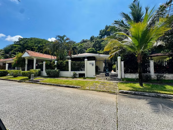 HOUSE FOR RENT IN ALBROOK, 4 BEDROOMS, FURNISHED, POOL, NEAR ATENEA INSTITUTE, CV