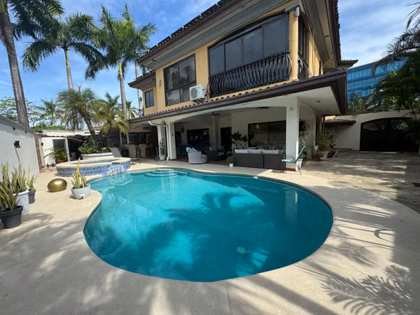 HOUSE FOR RENT COSTA DEL ESTE 627M2 PRIVATE POOL MLD