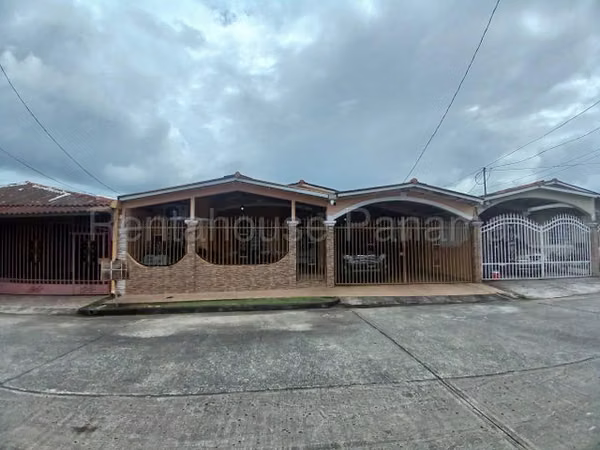 SALE OF HOUSE IN THE CRUCIBLE