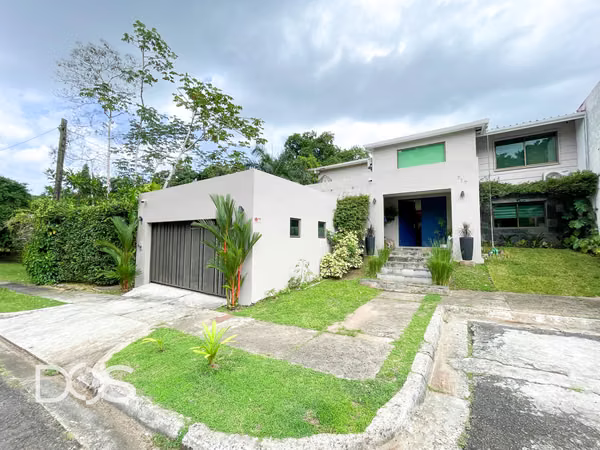 Furnished House for Rent with Patio in Clayton, Albrook