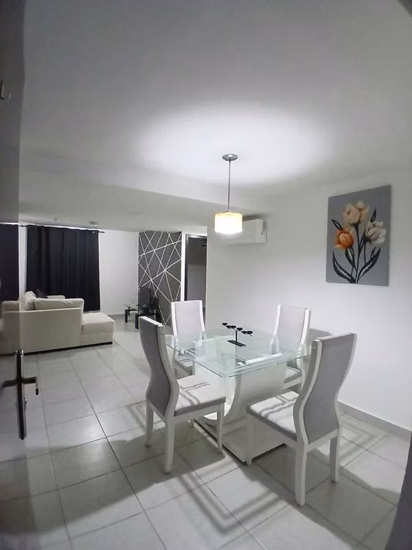 VIA FURNISHED SPAIN 2 REC 2 BATHROOMS $1050