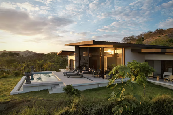 VILLA BAMBÚ – MODERN OCEAN-VIEW HOME NEAR PLAYA VENAO, PANAMA