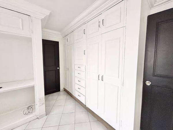 Espacioso y versátil apartamento en Torre VIP, Obarrio