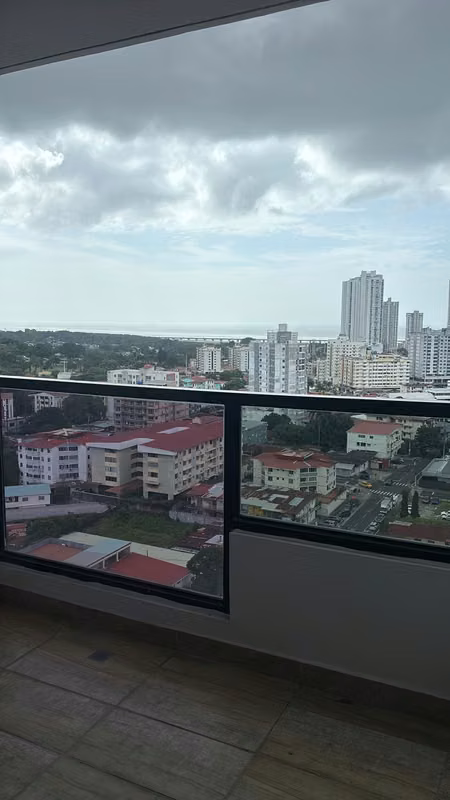 Alquiler Apartamento en Parque Lefevre