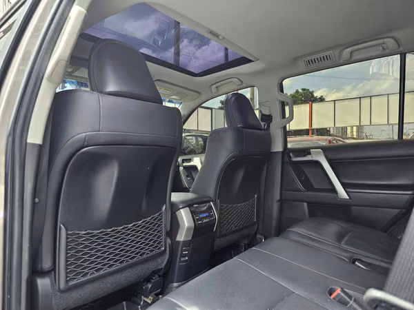 Toyota Land Cruiser Prado VX Plus