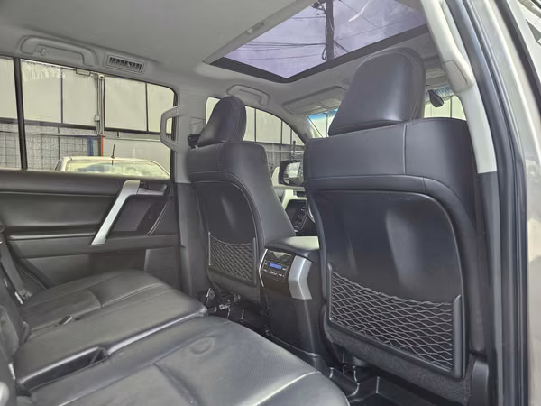 Toyota Land Cruiser Prado VX Plus