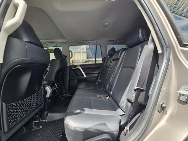Toyota Land Cruiser Prado VX Plus