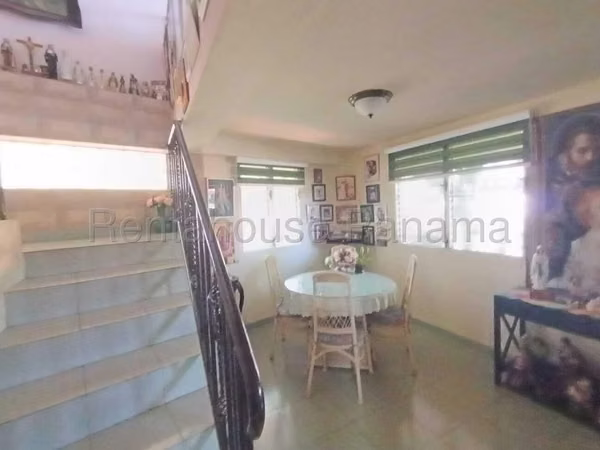 House For Sale In Chitré YS
