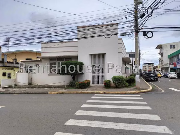 House For Sale In Chitré YS