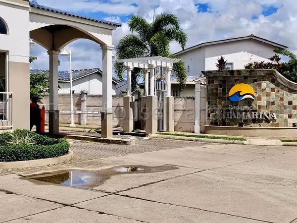 House for Sale in Vista Alegre MDV27-1971