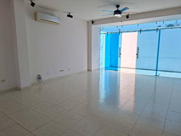 272024. Townhouse for rent, 175 m², 3 bedrooms, 3 bathrooms.