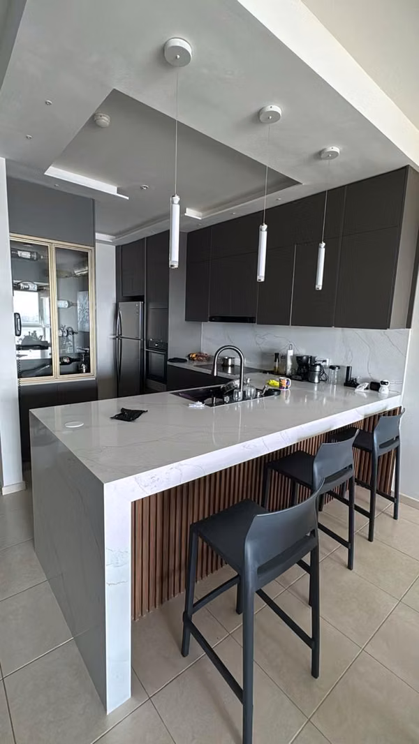 FURNISHED APARTMENT FOR RENT – MARBELLA / AVENIDA BALBOA (available September 18) - C.J.