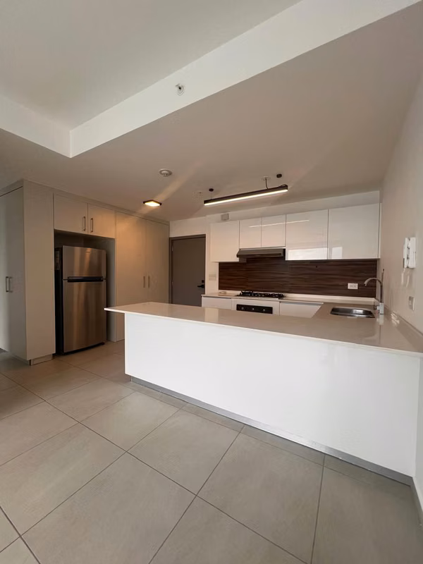 APARTMENT IN PH VAN GOGH - APPLIANCES INCLUDED
