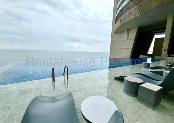 Luxury Furnished Oceanfront Apartment for Rent – 98 m² | GC