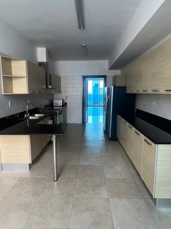 Vendo apartamento de 265 mts en Marbella