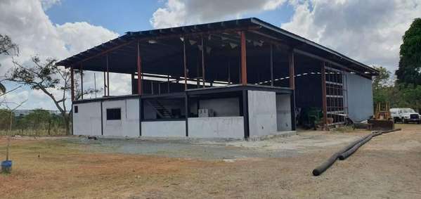 Remato galera de 800m2 de construccion chorrera