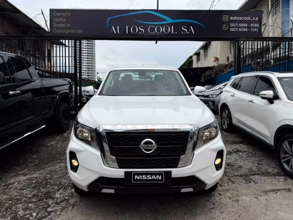 NISSAN FRONTIER NP300 AÑO 2023 MANUAL 4X4 DIESEL DOBLE CABINA UNICO DUEÑO APLICA PARA FINANCIAMIENTO