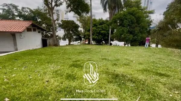 Land for sale in La Cresta - RT