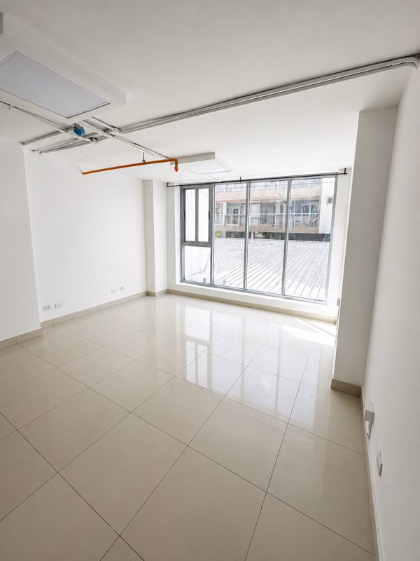 COMMERCIAL PLACE FOR RENT - VIA SPAIN