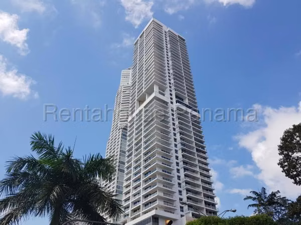Spectacular 1-Bedroom Apartment with Terrace and Ocean View for Sale on Avenida Balboa – 96 m² | GC
