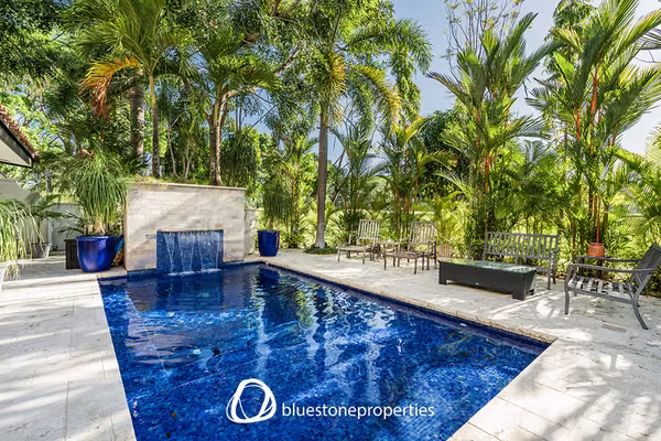 Good adventure - Spectacular 300mts2 apartment - 850,000